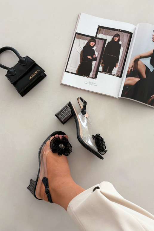 sandalias con tacones con adornos D&A MR52-238 de color negro