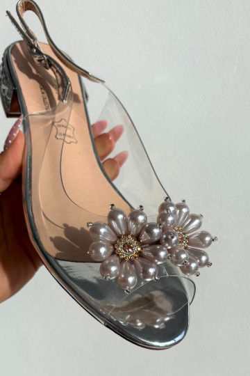 Sandalias transparentes de tacón bajo con detalles decorativos D&A MR52-229, color plata