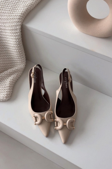 Sandalias de mujer con tacones finos y detalles decorativos, color marfil Brienne 2