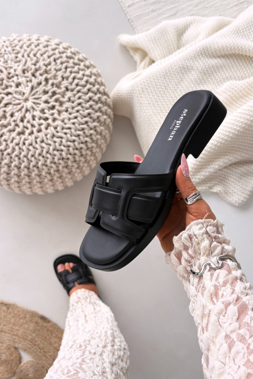 zapatillas de mujer con tacones anchos de color negro Lorania