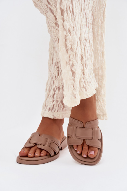 zapatillas de mujer con tacones anchos beige Lorania