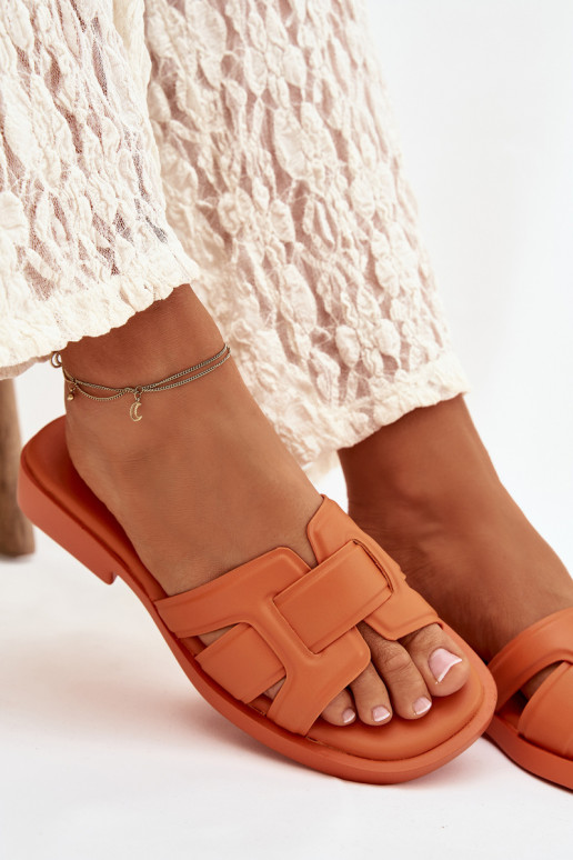 zapatillas de mujer con tacones anchos color naranja Lorania