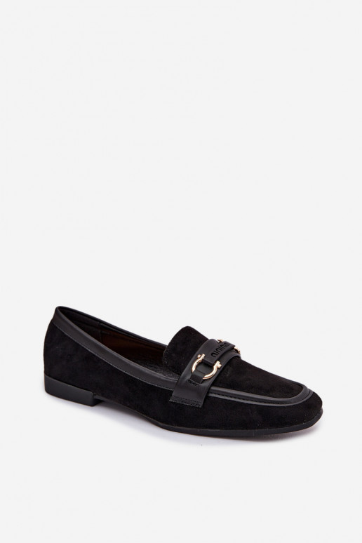 Mocasines de mujer de color negro con elementos decorativos Evelora