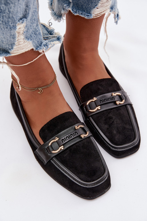 Mocasines de mujer de color negro con elementos decorativos Evelora