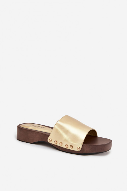 zapatillas de mujer con remaches color dorado Terissa