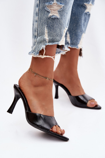 con efecto barniz zapatillas de mujer con tacones de color negro Lirissa 2