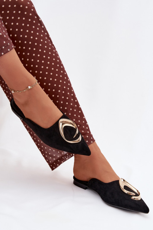 zapatillas de mujer Mule Con decoraciones color doradom Detalem de color negro Galvella