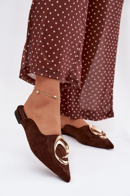 zapatillas de mujer Mule Con decoraciones color doradom Detalem CzekoladoAe Galvella