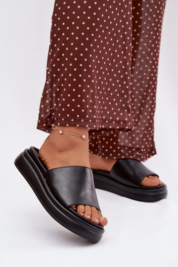 Chanclas negras con plataforma Tanelisse
