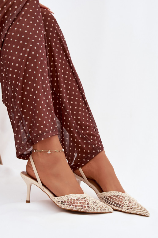 sandalias con elementos calados con tacones finos color marfil Hanelis