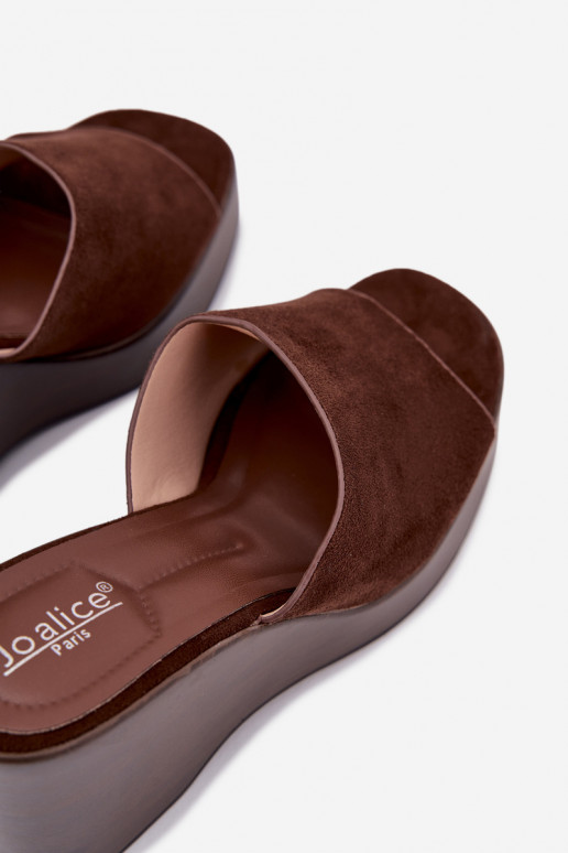 zapatillas de mujer en una cuña CzekoladoAe Ravelia