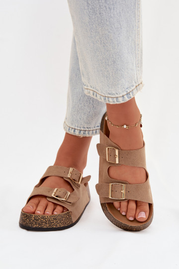 Zapatillas de mujer "Tovessa" en color arena con plataforma y hebillas doradas