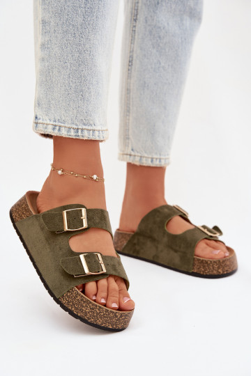 Zapatillas de mujer "Tovessa" en color verde con plataforma y hebillas doradas