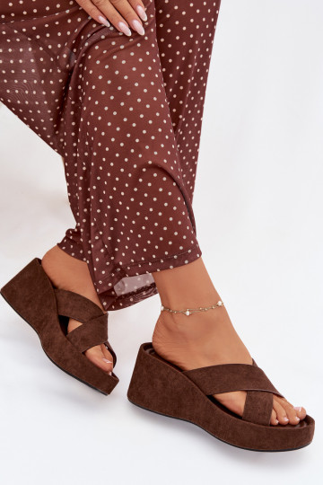 zapatillas de mujer en una cuñade gamuza ecológicau CzekoladoAe Calorine