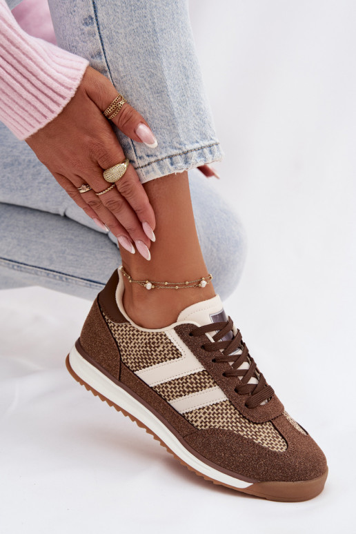 zapatillas Zapatillas modelo zapatos. Femenino color marrón Soretta