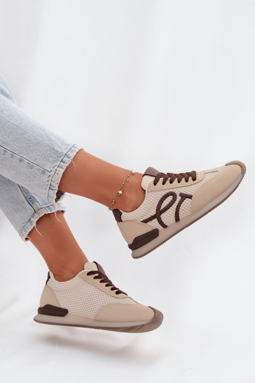 Zapatillas modelo zapatos. zapatillas Femenino beige-color marrón Tarlisse