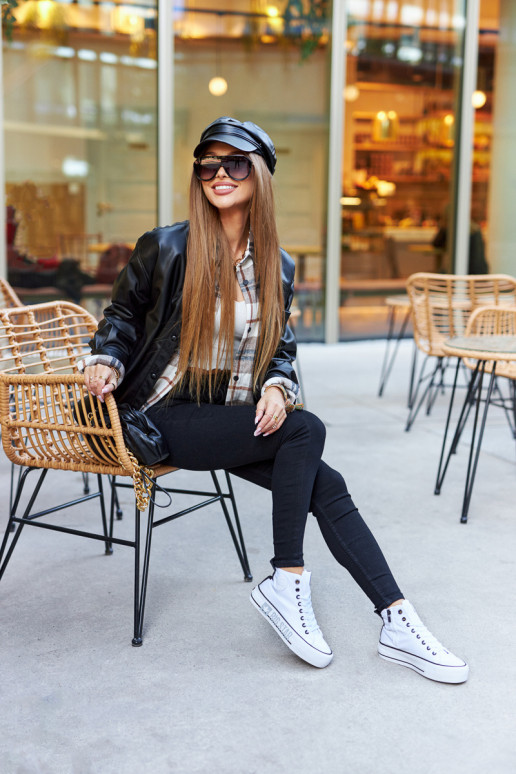 Zapatillas con plataforma alta Big Star II274014 el color blanco