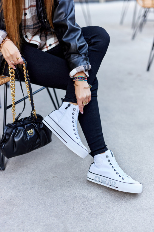 Zapatillas con plataforma alta Big Star II274014 el color blanco