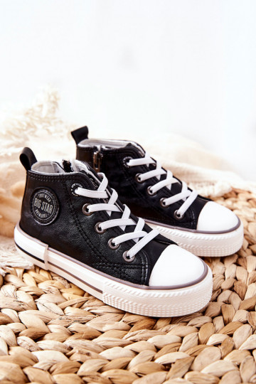 Zapatos infantiles con suela. BIG STAR II374003 de color negro