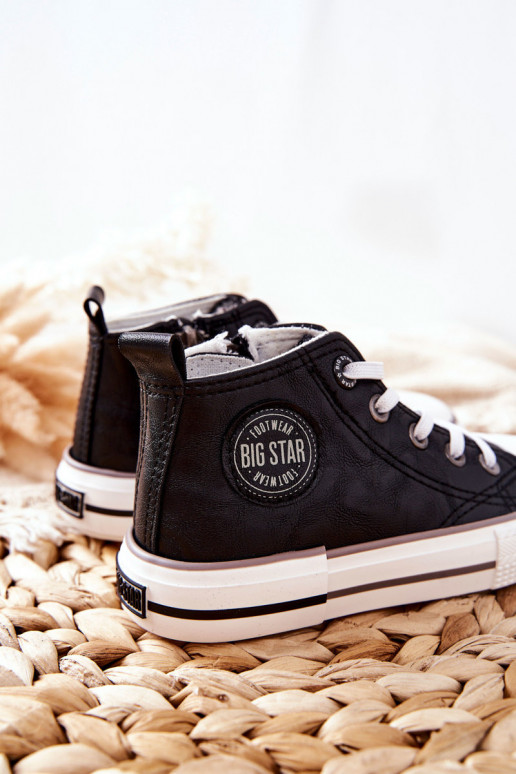 Zapatos infantiles con suela. BIG STAR II374003 de color negro