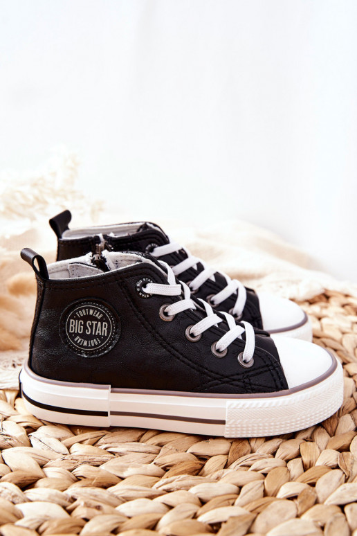 Zapatos infantiles con suela. BIG STAR II374003 de color negro