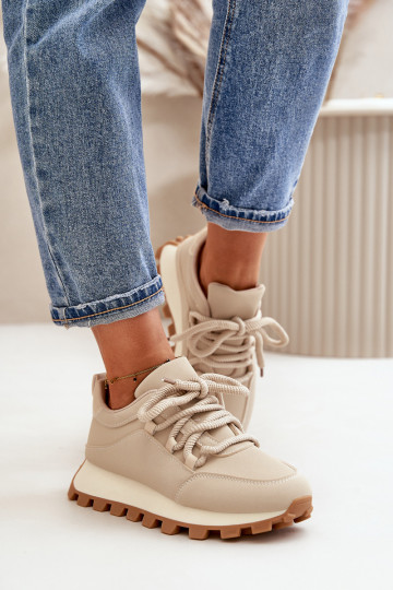 Zapatillas deportivas modelo Sneakers con plataforma de cuero sintético color arena Riadella 2