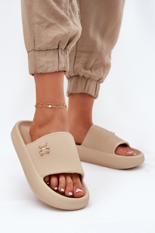 Zapatillas ligeras zapatillas de mujer con una plataforma con oso Vinceza 75210 beige