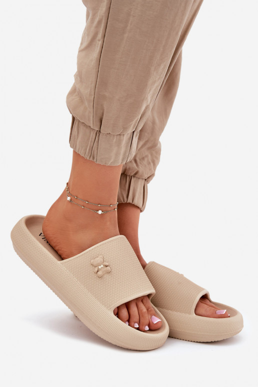 Zapatillas ligeras zapatillas de mujer con una plataforma con oso Vinceza 75210 beige