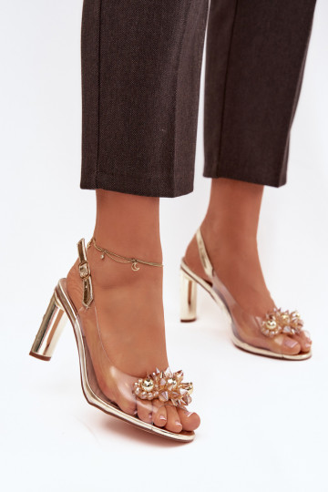 Sandalias transparentes doradas D&A MR52-232 con tacones y bonitos detalles