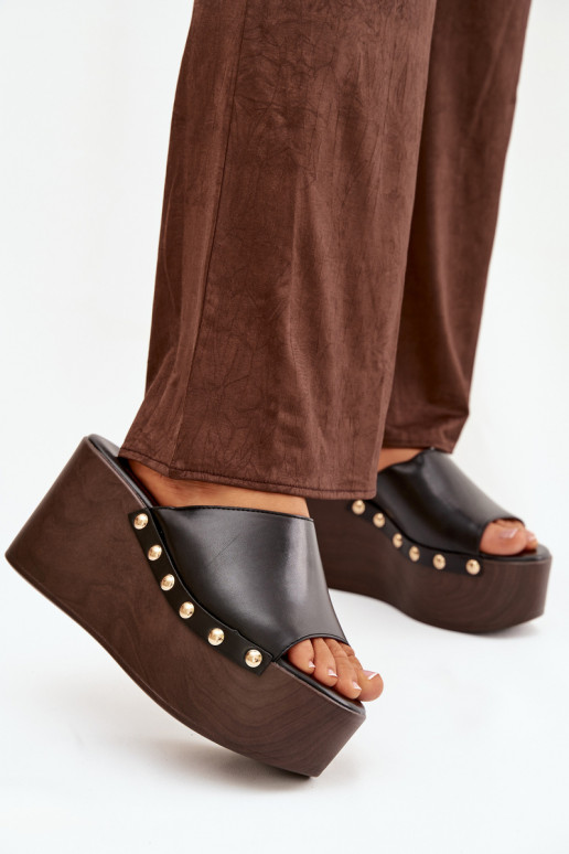 Chanclas de mujer con plataforma y tachuelas color negro Taireline