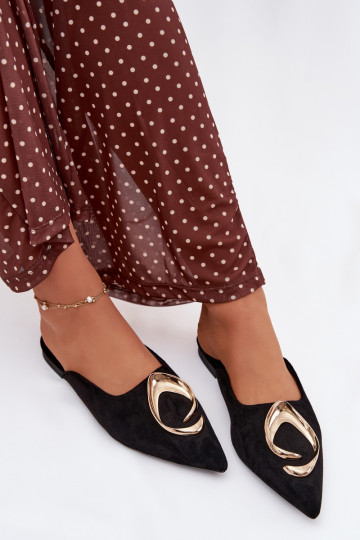 Chanclas "Mule" negras con elegantes detalles dorados Galvella