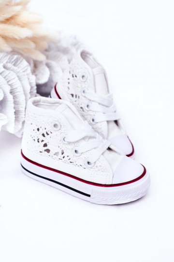 Zapatos infantiles con suela. con encaje el color blanco Roly-Poly 2