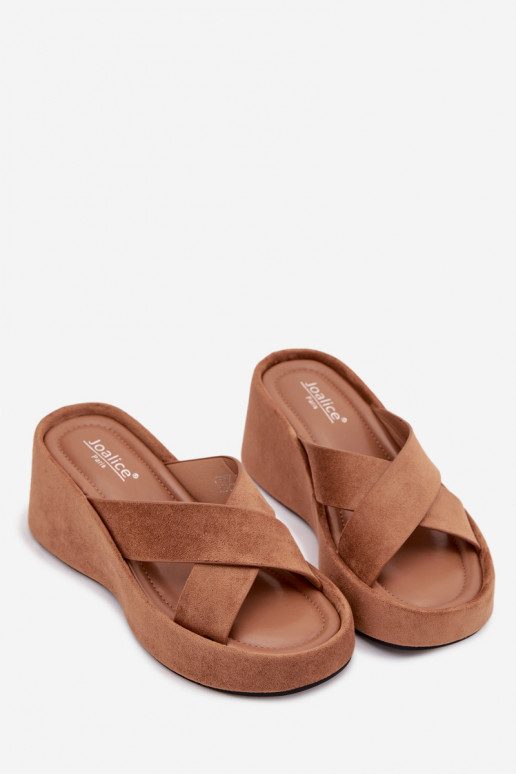 Zapatillas de mujer "Calorine" en color marrón de ante sintético con plataforma