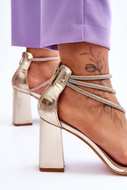 sandalias de moda con ojos centelleantes color dorado Carma