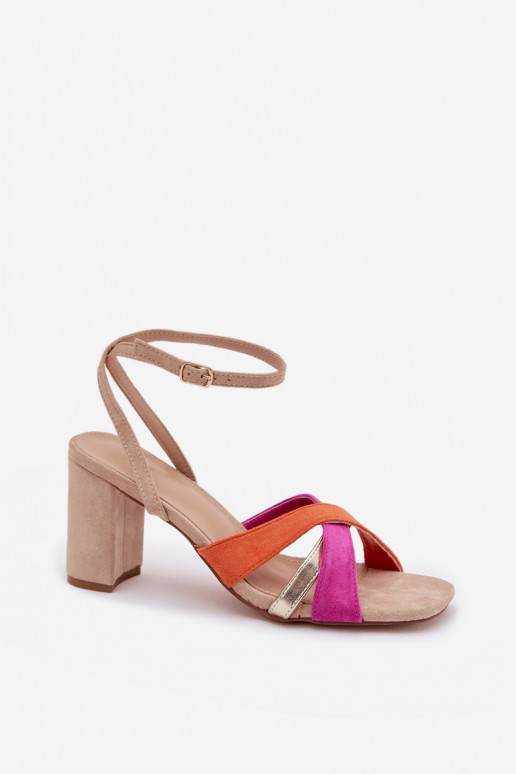 Sandalias de tacón alto para mujer. con rayas de gamuza ecológicaoAe beige Karilora