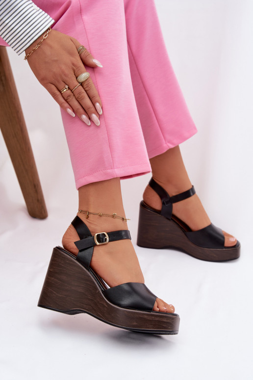 Sandalias de mujer en una cuña Eko Piel de color negro Parilisse