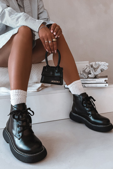 Botines de mujer forrados con plataforma y cordones color negro Harmine