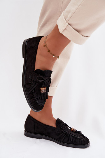 mocasines de mujer con flecos I color coralikami de color negro Teressa