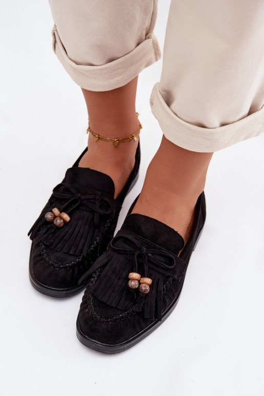 mocasines de mujer con flecos I color coralikami de color negro Teressa
