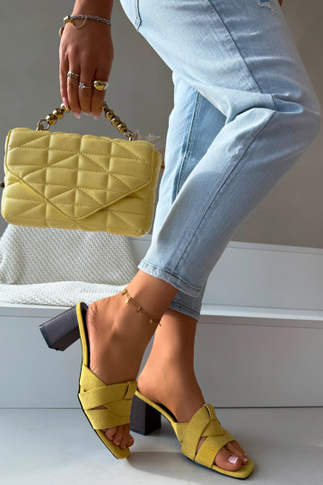 zapatillas de mujer con tacones con rayas de gamuza ecológicaoAe color amarillo Corivelle 2