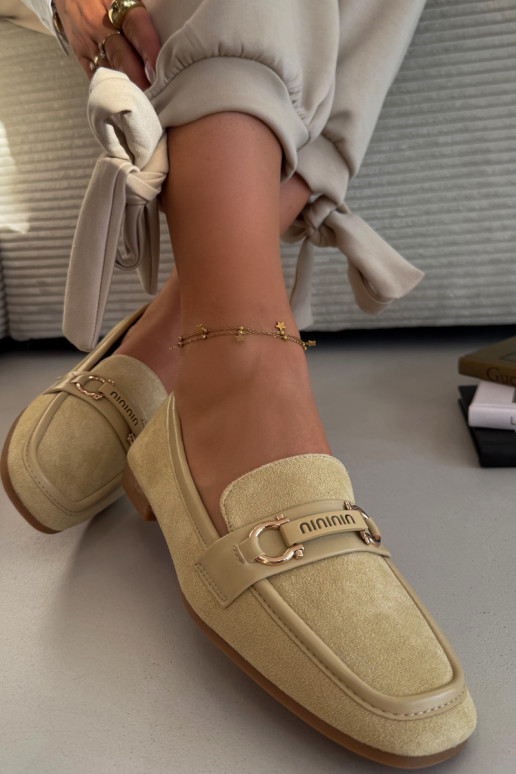 Mocasines de mujer con elementos decorativos color amarillo Evelora