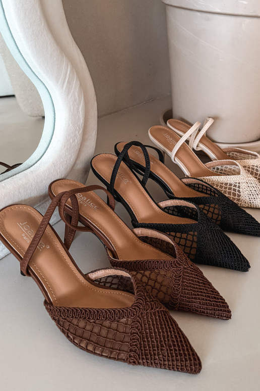 Sandalias "Hanelis" color marrón con elementos de encaje y tacones delgados