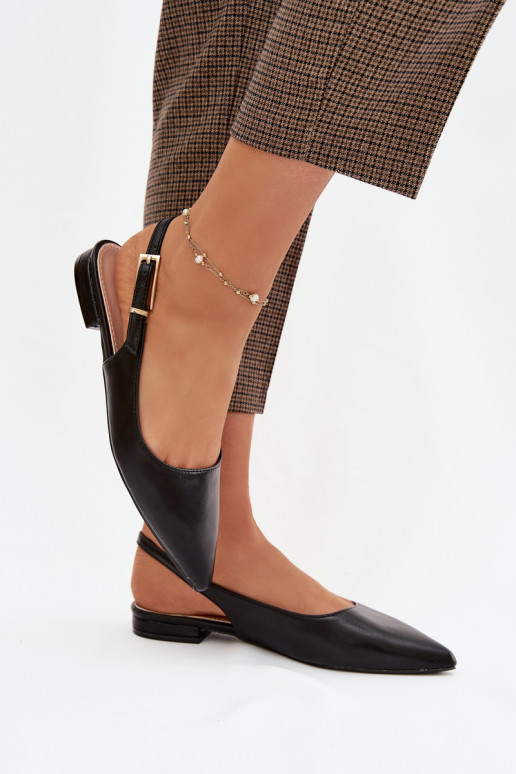 Bailarinas Iverelle negras con hebillas doradas