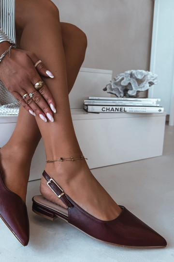 Bailarinas Iverelle color burdeos con hebillas doradas 2