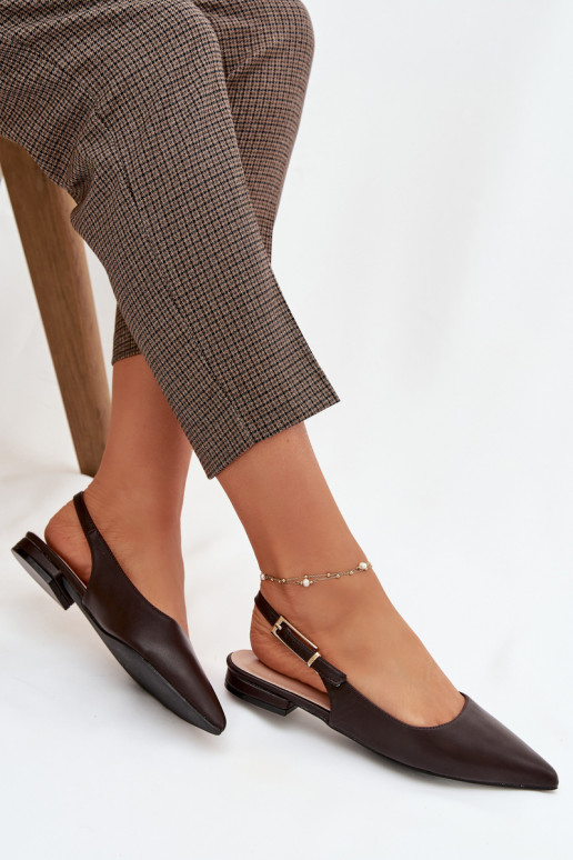 Bailarinas Iverelle color chocolate con hebillas doradas