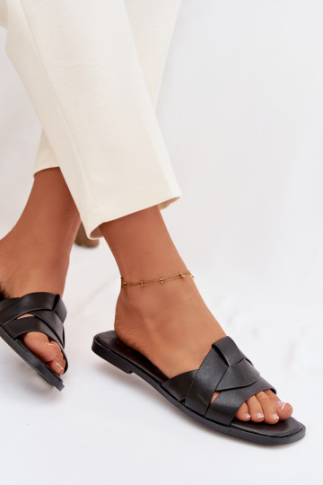 Zapatillas de mujer color negro de tacón bajo con cintas Tai turirissae