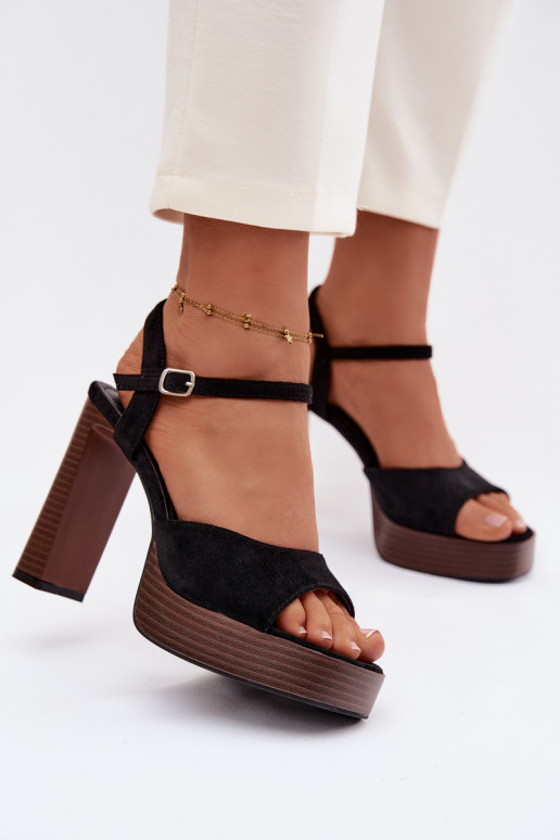 Sandalias de tacón alto para mujer. y plataformade gamuza ecológicau de color negro Gralisse