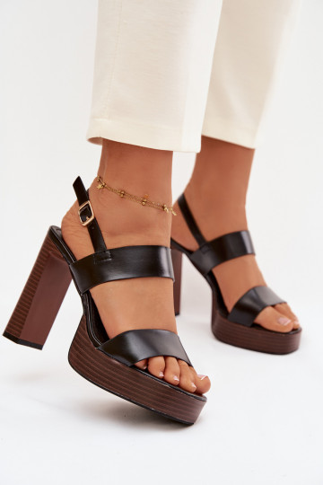 Sandalias de tacón alto y plataforma de piel sintética color negro Hanelia 2
