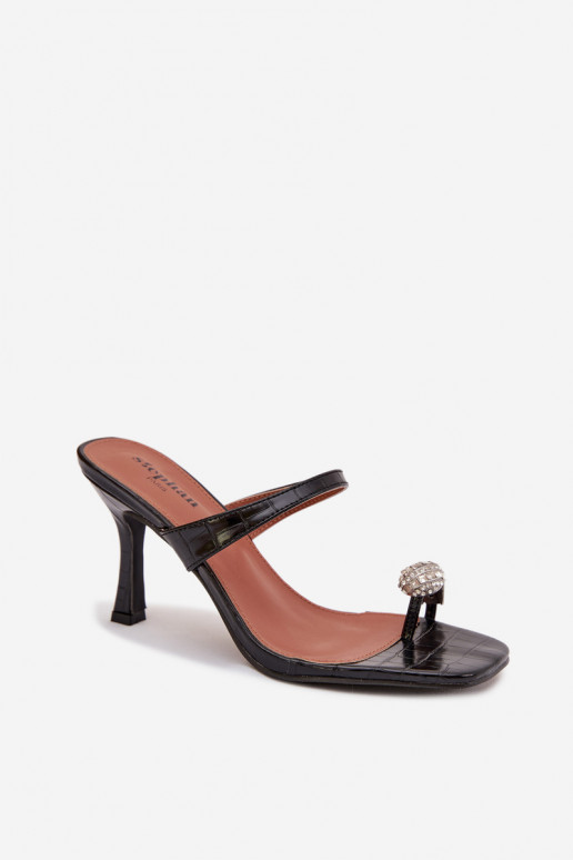 zapatillas de mujer con tacones finos Con decoraciones Detalem de color negro Lorissa