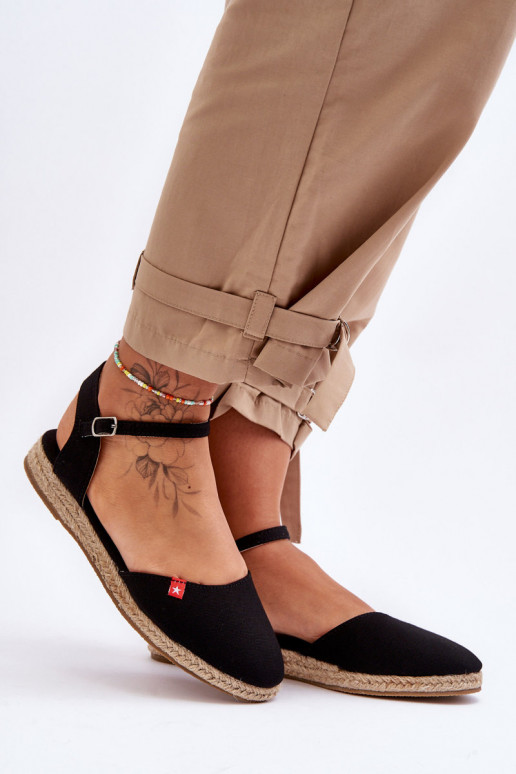 Femenino alpargatas con una plataforma Big Star FF274526 de color negro